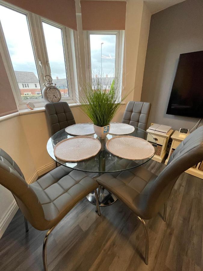 Empire Serviced Apartments Хинкли Екстериор снимка