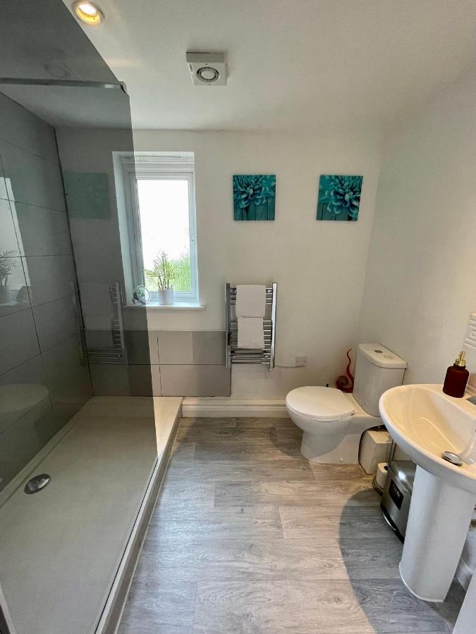 Empire Serviced Apartments Хинкли Екстериор снимка