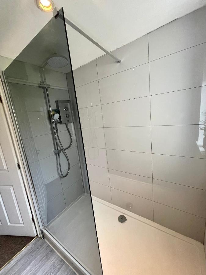 Empire Serviced Apartments Хинкли Екстериор снимка
